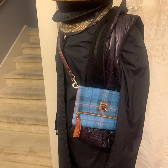 Dooney and Bourke Tiverton blue plaid bag - Picture 2 of 13